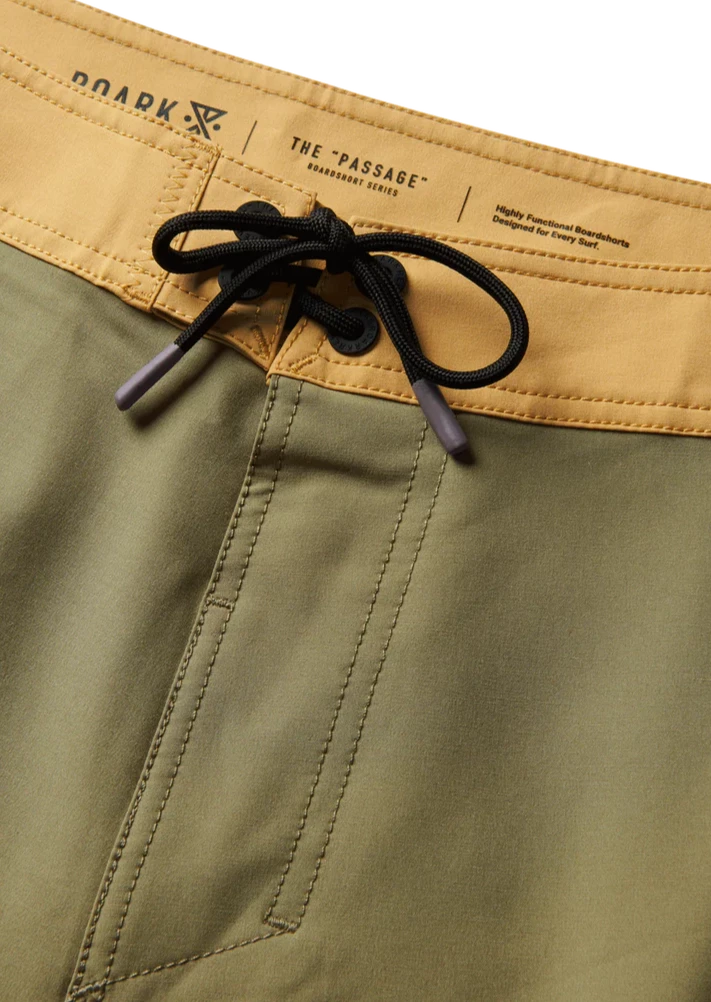 Passage Board shorts 17" (Size 36)